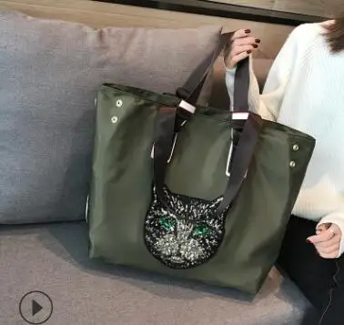 

Nylon Short-distance Travel Bag Cartoon Segments Hand-made Baggage Korean version Hand-held Large Capacity One-shoulder Travel B