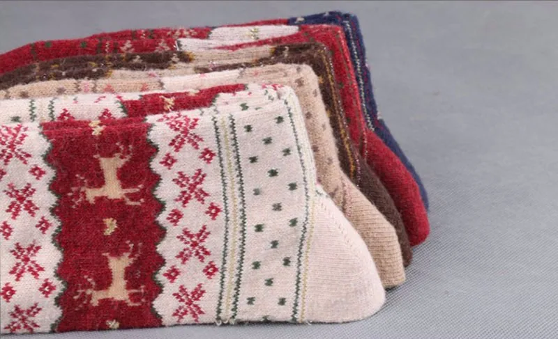 Christmas-Deer-Moose-Design-Casual-Warm-Winter-Knit-Wool-Female-Socks-Christmas-Decoration-Supplies-MR0022 (6)