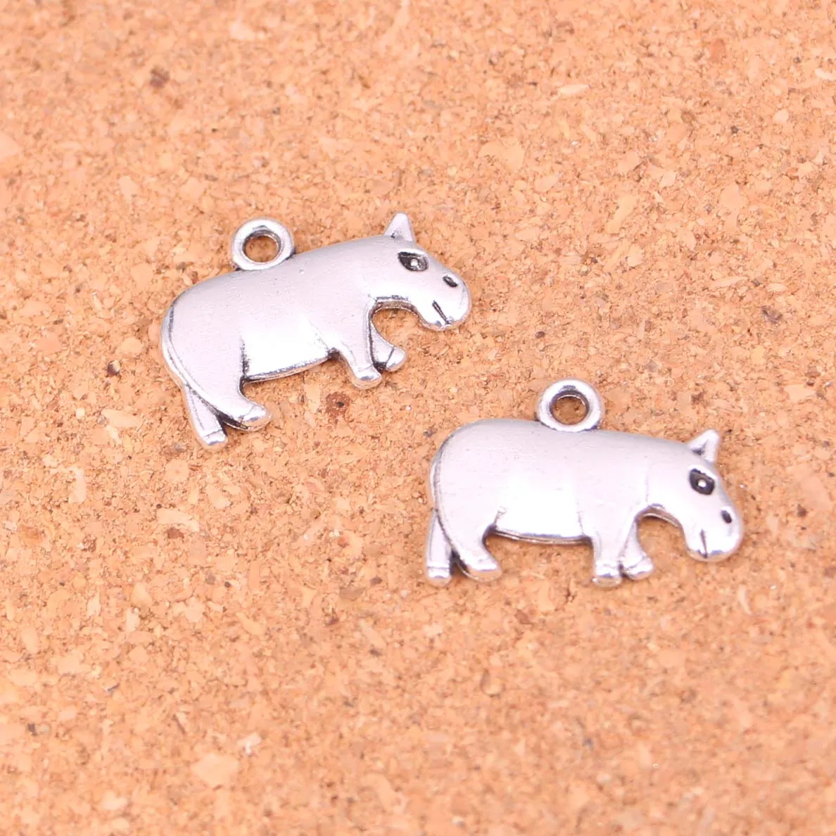 

Wholesale 12pcs Fashion Antique silver Hippopotamus Behemoth charms metal pendants for diy jewelry findings 20*15mm