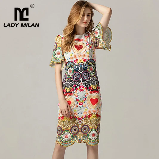 

2019 Spring Women's Runway Dresses O Neck Short Sleeves Printed Beaded Sequined Fashion Desinger Dresses