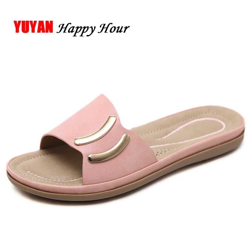 

New 2019 Summer Shoes Women Slippers Thick Sole Non-slip Fashion Brand Flat Summer Shoes Women's Slippers Plus Size 42 ZH2805