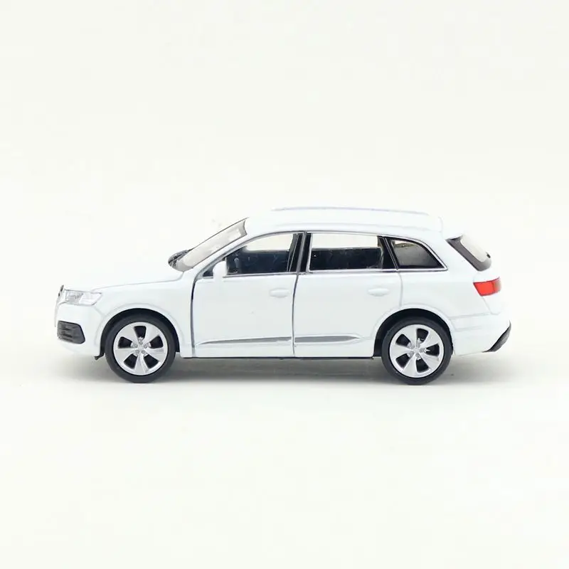 WELLY 1/36 масштабные автомобильные игрушки AUDI Q7 SUV литая модель металлическая модель автомобиля для подарка/детей/коллекции