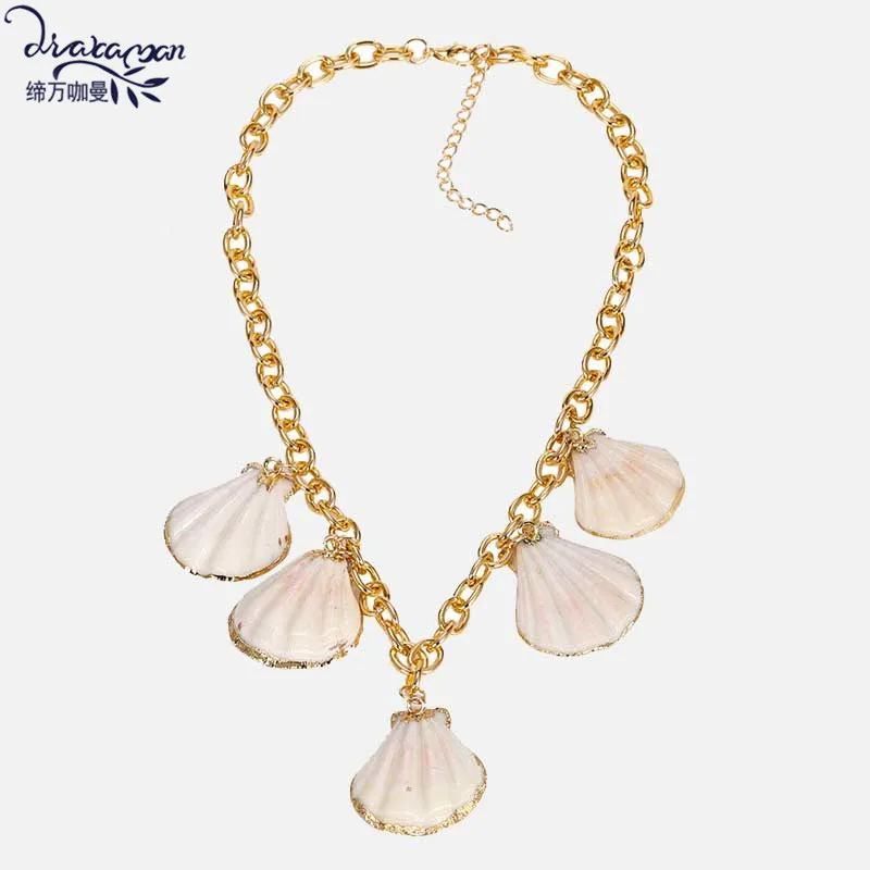 

Dvacaman Sea Shell Pendants Necklace for Women Bohemian Gold Color Metal Maxi Chain Statement Necklace Party Wedding Jewelry INS