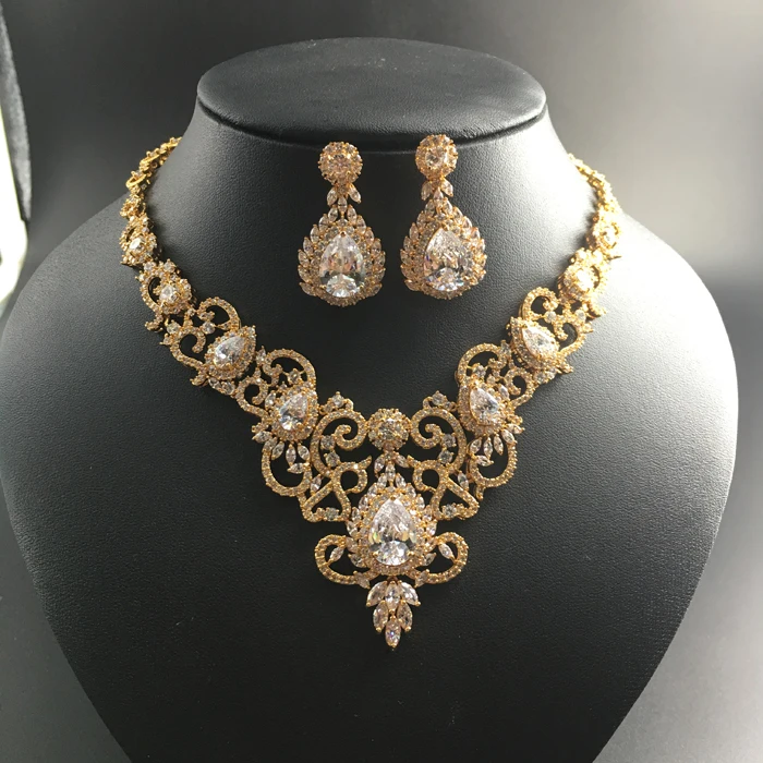 

2018 new fashion retro palace crystal zircon golden necklace earring set wedding bride banquet dress jewelry free shipping