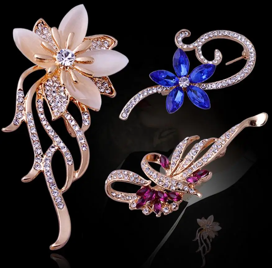 

The upscale crystal brooch brooches Ms. Sweater cardigan suit coat jacket pin scarf buckle accessories