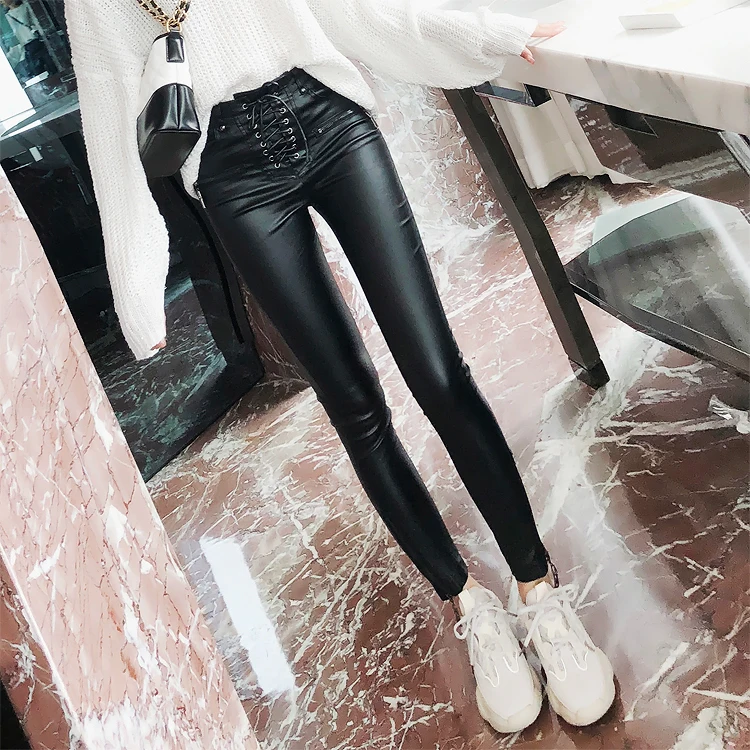 LEGGINGS SPINDEL FRAUEN SCHWARZ NAHTLOS GRÖßE L//XL SEHR KOMFORTABEL
