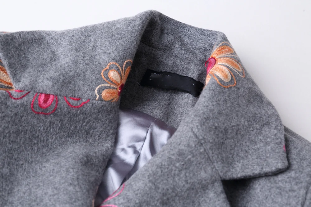 Elegant Design Autumn and Winter 2018 new arrival flower embroidered overcoat Double Breasted long vintage wool coat women B1149 Elegant Design Autumn and Winter 2018 new arrival flower embroidered overcoat Double Breasted long vintage wool coat women B1149