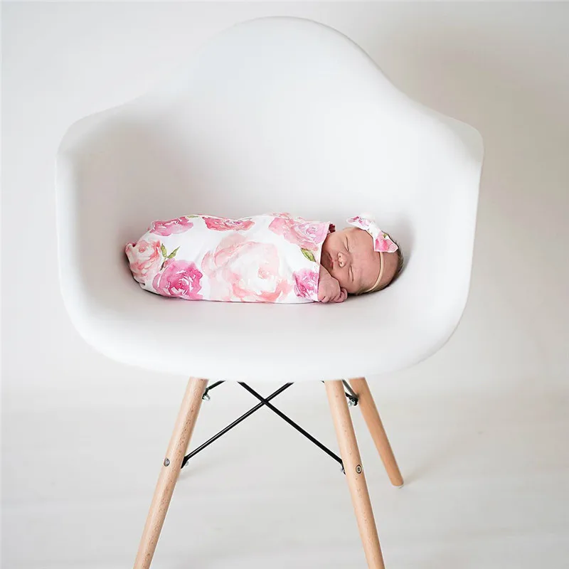 Ylsteed новорожденных Пеленальный мешочек Цветочный принт ребенка пеленать Обёрточная бумага в комплекте, бант, повязка на голову для ребенка спать спальный мешок для новорожденных Подставки для фотографий