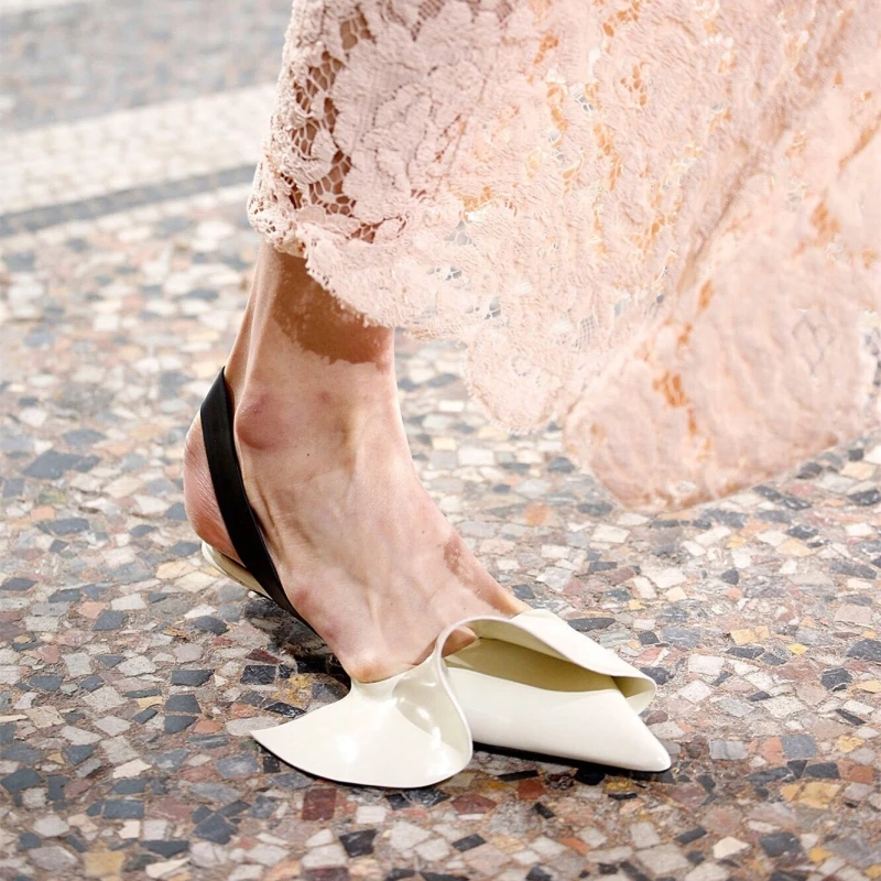 

2018 Hot Spring Summer Shoes Woman Casual Ruffles Flats Designer Leather Woman Slingbacks Pointed Toe Flats Runway Shoes Tide