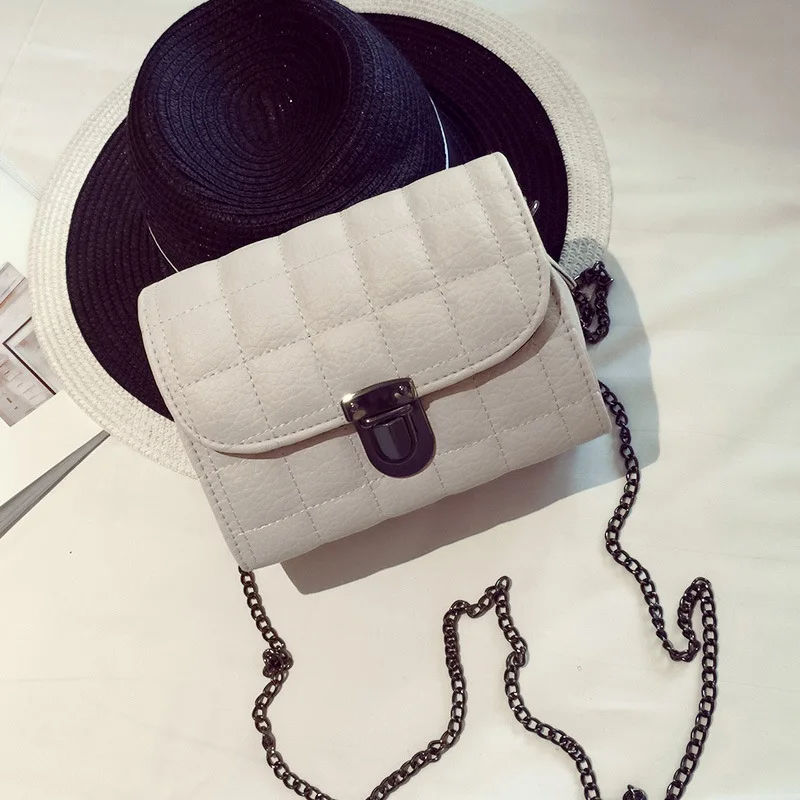 

Women's Bag New Korean Version Of The Embroidered Line Small Square Bag Retro Shoulder Plug Small Incense Wind Messenger Bag