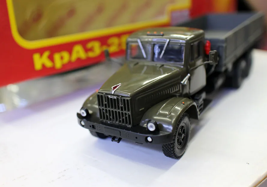 Коллекционная литая игрушка модель в подарок масштабе 1:43 Советский Союз