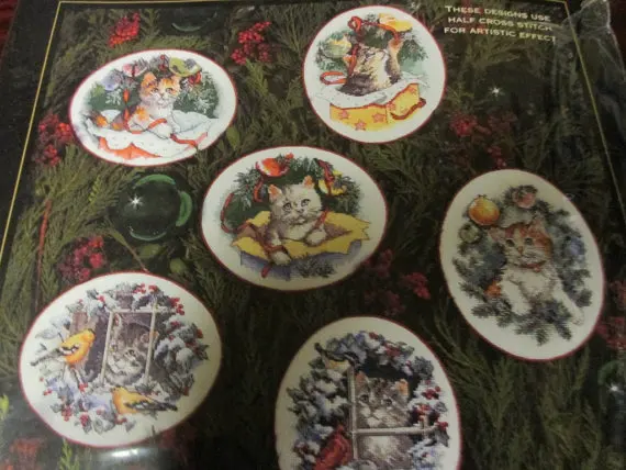 cs-2304 Cross Stitch Kit Kitty Keepsake Ornaments Christmas Ornament dim 8730 08730