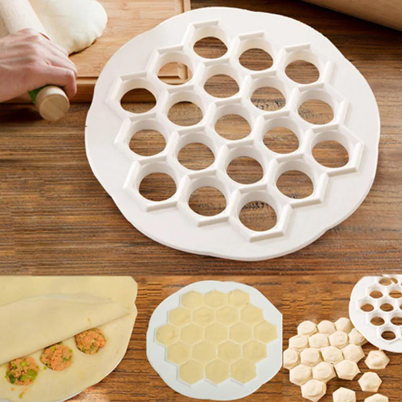 

Plastic Dumpling Mold 19 Holes Pastry Tools White Dough Press Ravioli Mould Kitchen Gadget Dumpling Maker 1Pcs