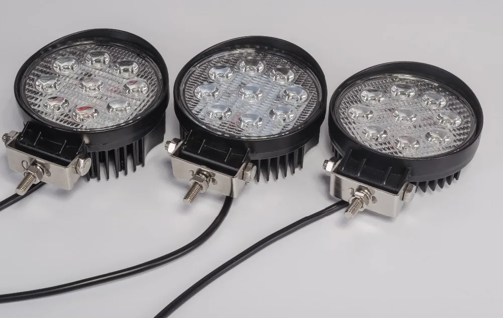 

2 PCS  FLOOD BEAM 27W LED WORK OFFROADS LAMP LIGHT TRUCK 12V24V 4WD 4x4 BOAT CAMPING