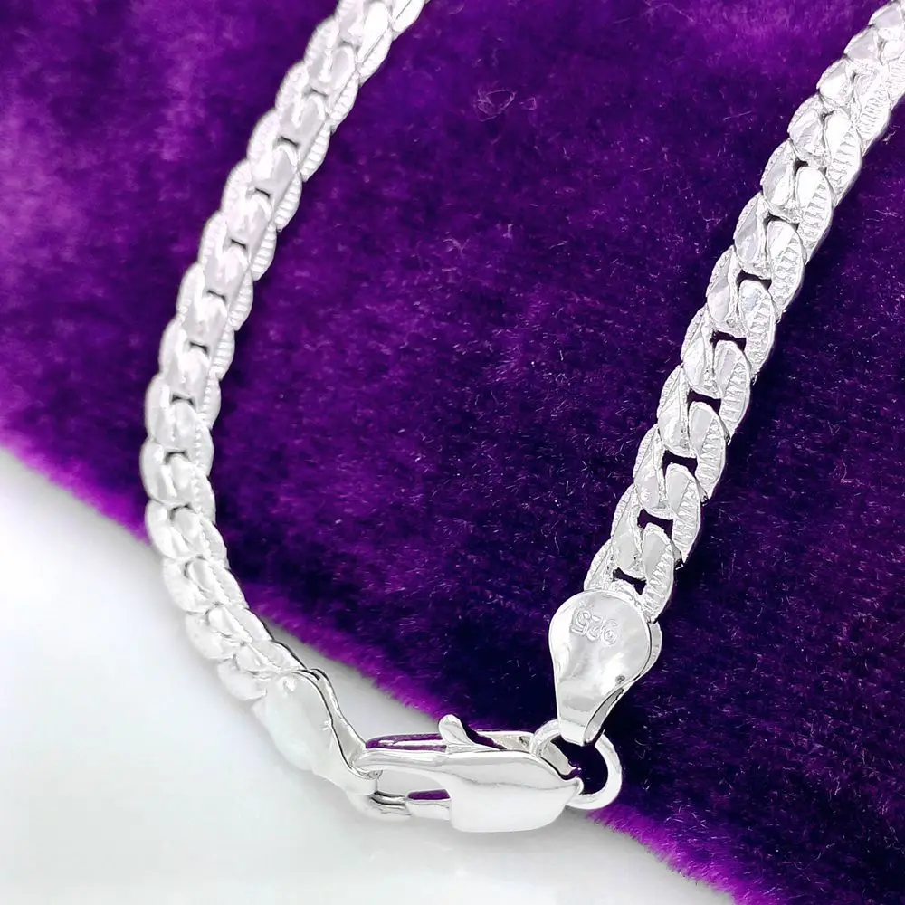 2720104565_1917884442