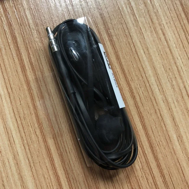 Chiclits Earphones Hot Sale New 3.5mm BlackWhite In-Ear Stereo Earbuds Bass Headset With Mic For GalaxyS6S7 Edge Phone