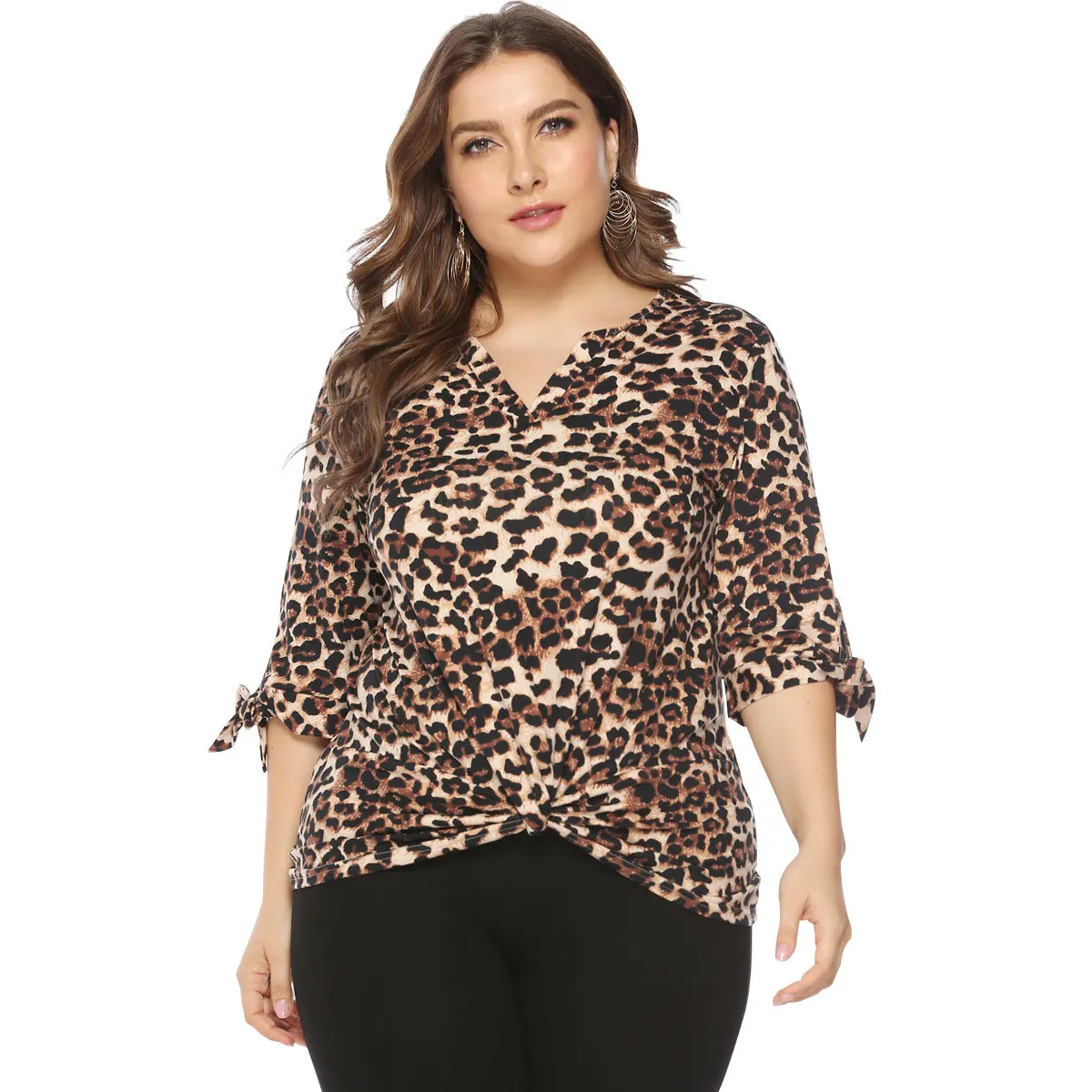 

Women Loose T-shirts Fashion Leopard Print 2019 Spring Summer Ladies Casual Tees Sexy V-neck 3/4 Sleeve Female Plus Tops 3XL 4XL