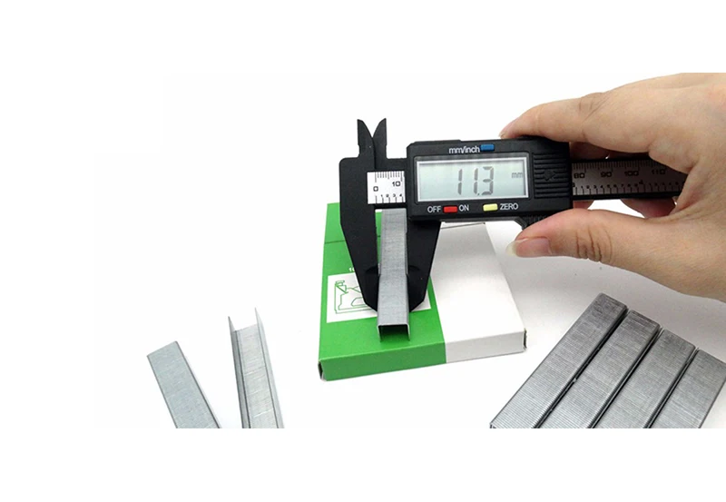 staples,staple,grapas,tackerklammern L