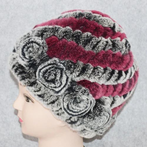 gray and rose red Для женщин натуральная Трикотажные кролика рекс меховая шапка зимняя вязаный цветок Кепки Для женщин Настоящий мех кролика шапки бини шапки Шапки оптом и в розницу - Цвет: gray and rose red