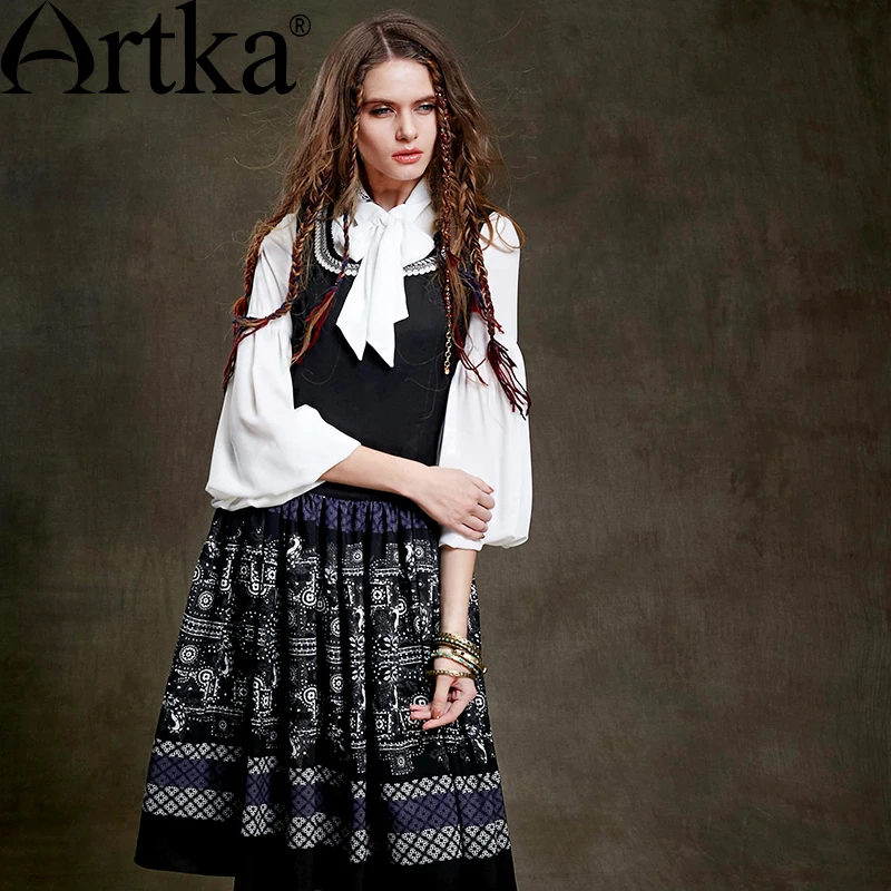 

ARTKA Women's Autumn New Embroidery Ethnic Printed Chiffon Dress Vintage O-Neck Sleeveless Wide Hem Dress LA15052D