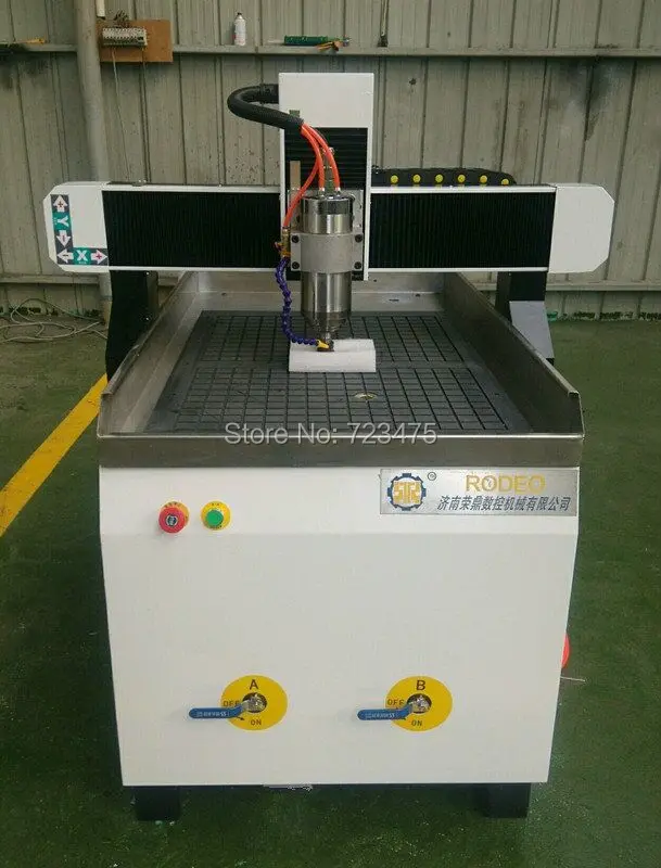 

High precision 6090/9060 3KW square linear guide rails CNC Router with vacuum table and water tank