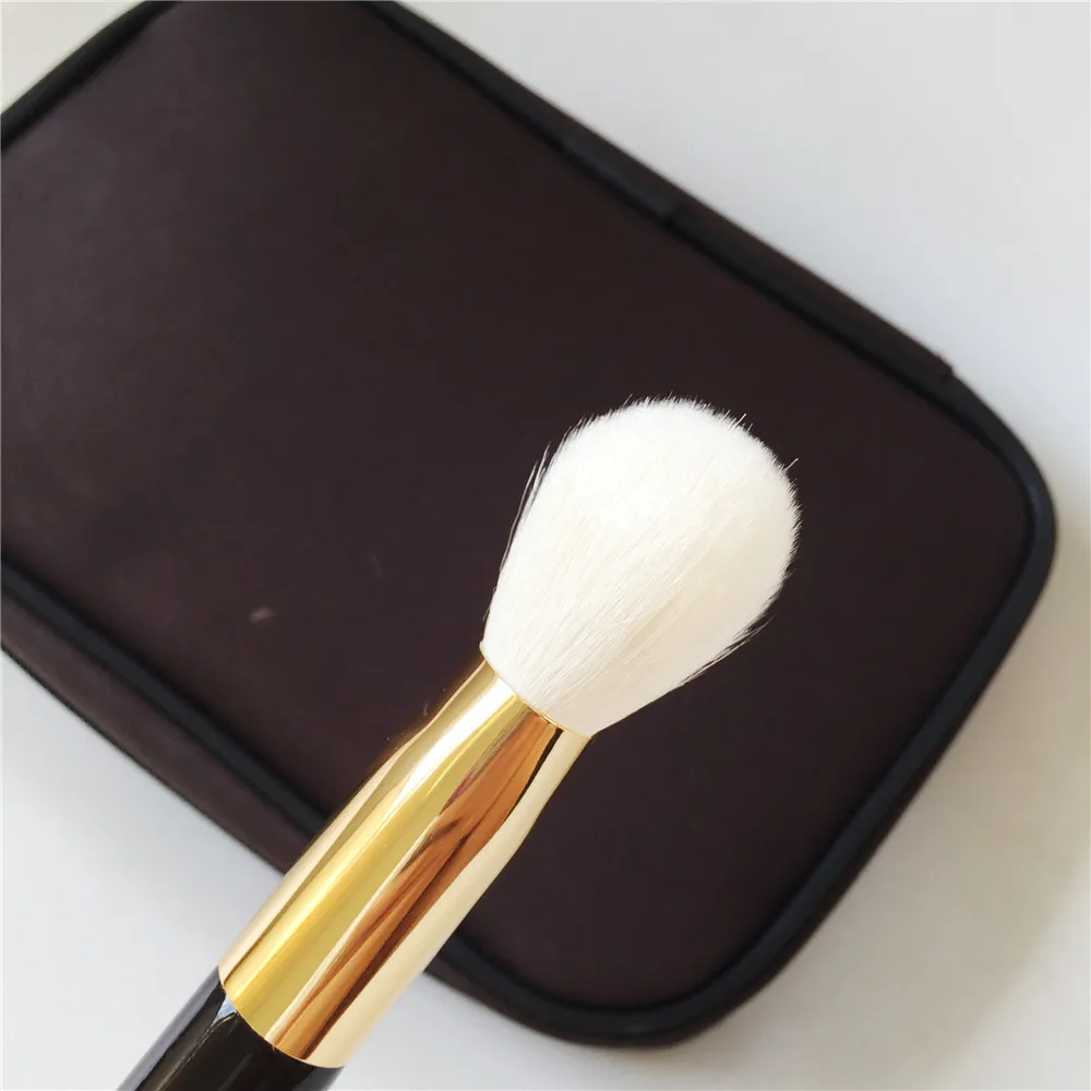 yani TF-SERIES CHEEK BRUSH 06 _ 4