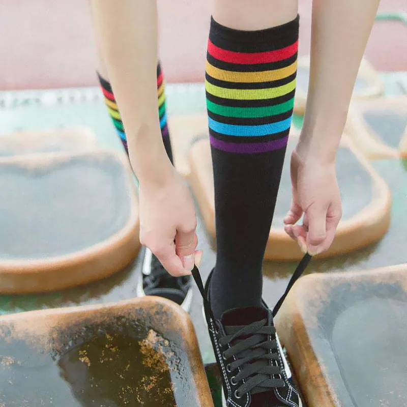 New Fashion multicolor stripes cotton sexy womens long socks Student style style party street dancing knee sock New Fashion multicolor stripes cotton sexy womens long socks Student style style party street dancing knee sock