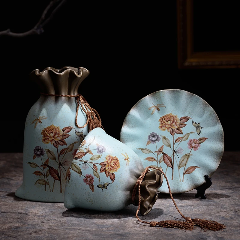 ^Cheap style retro ceramic vase three piece flower decoration decoration living room decor Home Furnishing European plate
