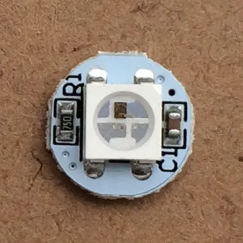 50 шт. WS2811 IC встроенный WS2812B ws2812 2812 светодиодные чипы с радиатором (10 мм * 3 мм) 5050 SMD RGB