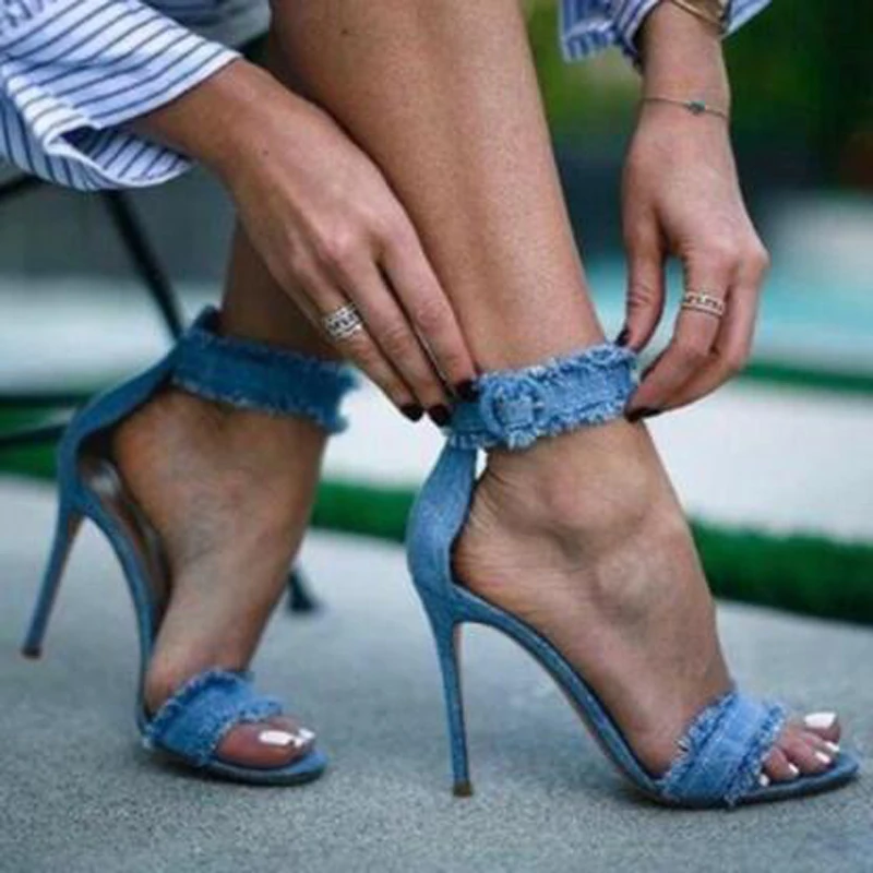 

Summer Ladies Frazzle Denim cloth Ankle Strap Women Open Toe Sandals Sexy Ladies Thin High Heels Cowboy Buckle Sandals