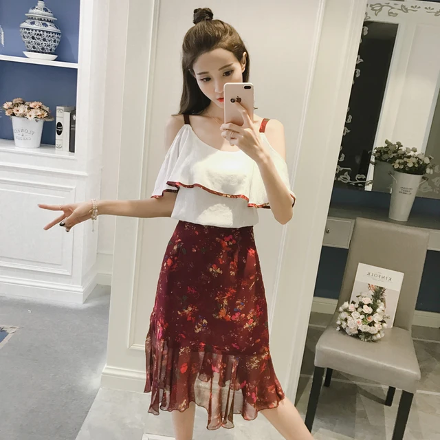 Best Offers 2018 new summer sweet pullover short flare sleeve ruffles slash neck regular blouse + print mid- calf skirts two-piece suits Best Offers 2018 new summer sweet pullover short flare sleeve ruffles slash neck regular blouse + print mid- calf skirts two-piece suits