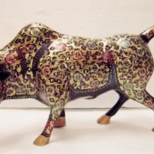 Красочные Пакистана Бонза wall street крупного рогатого скота статуя украшения сада латунь Украшения bull народная Книги по искусству