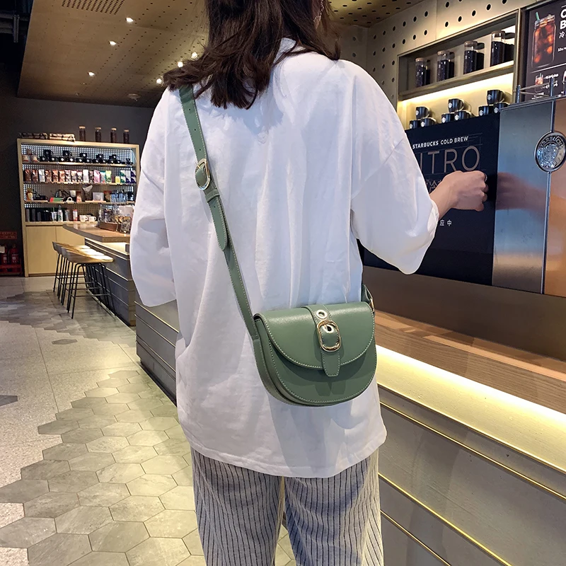 

Retro Leather Women Saddle Handbag Leather Crossbody Bag Vintage Handbags for Ladies Japan and Korean Fashion Women Handbag