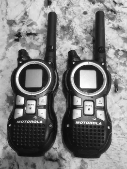 

MOTOROLA Talkabout MR350R 35 mile range 22 channel walkie talkie
