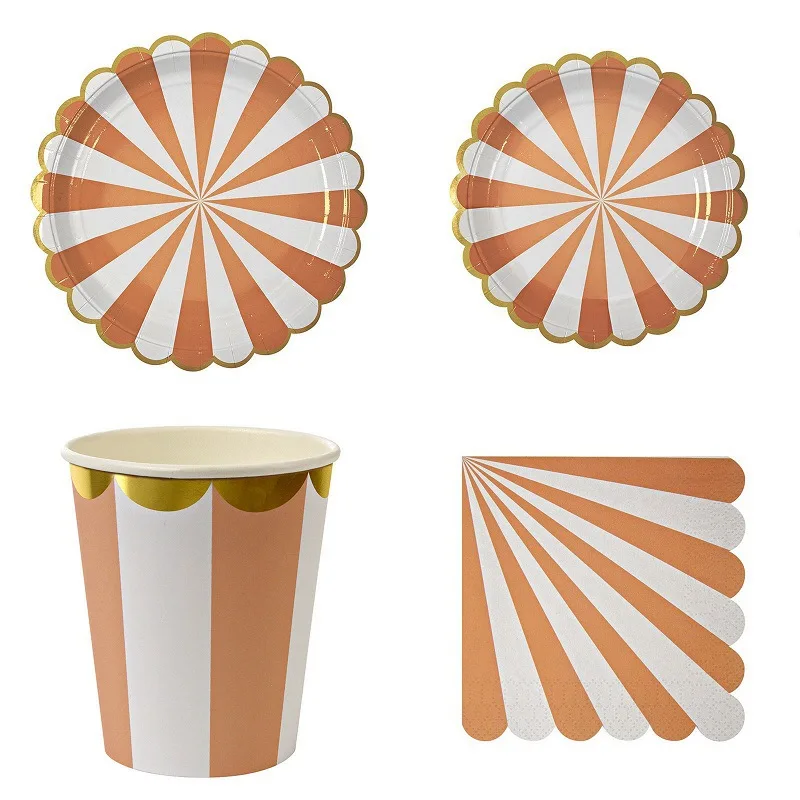 FANLUS Party Disposable Set 16 Dinner Plates and 8 Paper cups Napkins 20 Count Heavyweight Paper Plates for Upscale Wedding  (2)