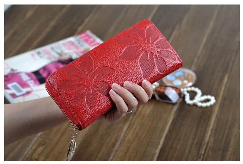 Vanessas long sleeve pullovers female fashion chic v-neck loose floral embroidered shirt Vanessas long sleeve pullovers female fashion chic v-neck loose floral embroidered shirt