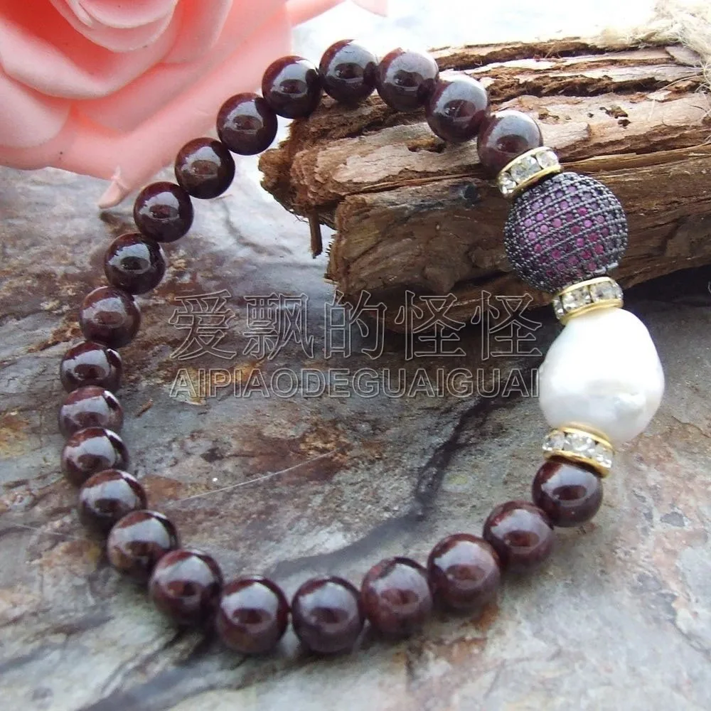 

Women's 17mm White Keshi Pearl Garnet CZ Bead Bracelet