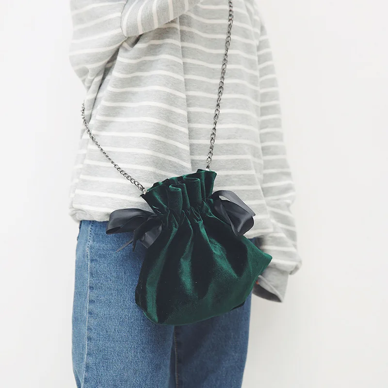 

Fashion Women Velvet String Bucket Bags Handbags 2019 New Hot School Students Elegant Chains Messenger Bags Shoulder Bags