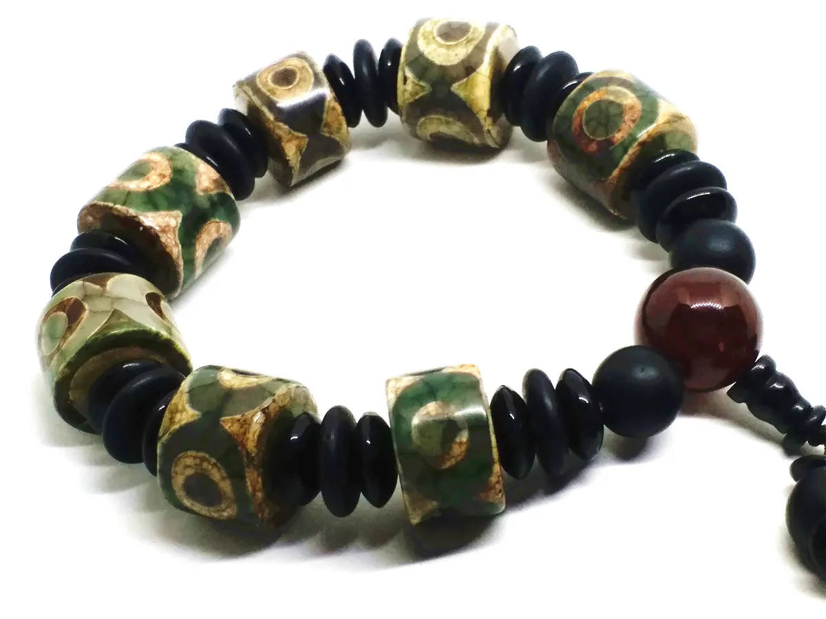 

Vintage Mens China's Tibet Old Agate Chakra Agate Bracelet Day Bead