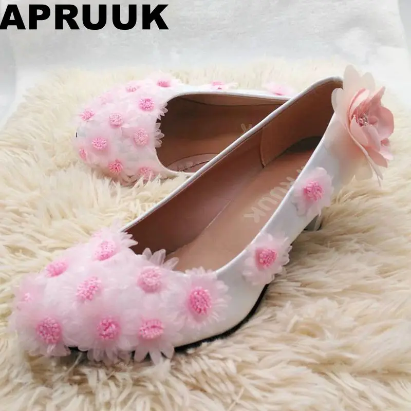 pink wedding shoes for bride
