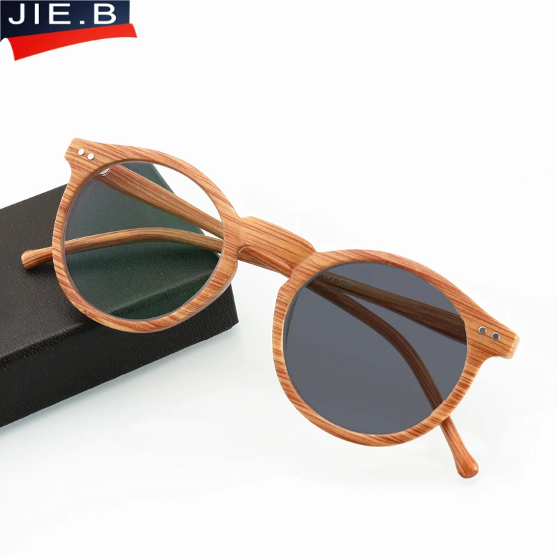 

2018 Nwe Fashion Eyewear women men Sun Photochromic Reading Glasses Optics Men Ultralight Round Hyperopia Vintage Presbyopic