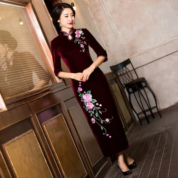 

Autumn Winter Women Slim Daily Dress Velvet Warm Long Cheongsam Large Size 3XL 4XL Embroidery Flower Vintage Qipao Vestidos