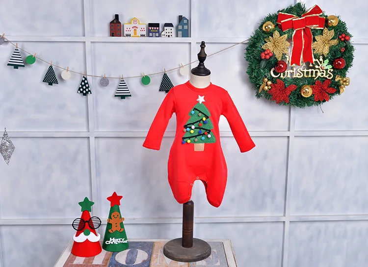 Одинаковые комплекты для семьи; коллекция года; Рождественский свитер для папы, мамы и детей; зимняя одежда для малышей; Новогодняя одежда для всей семьи с рождественской елкой