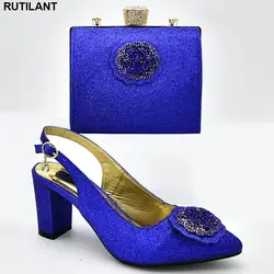 Новое поступление; комплект из туфель и сумочки синего цвета в африканском стиле; итальянский комплект из женских туфель и сумочки на