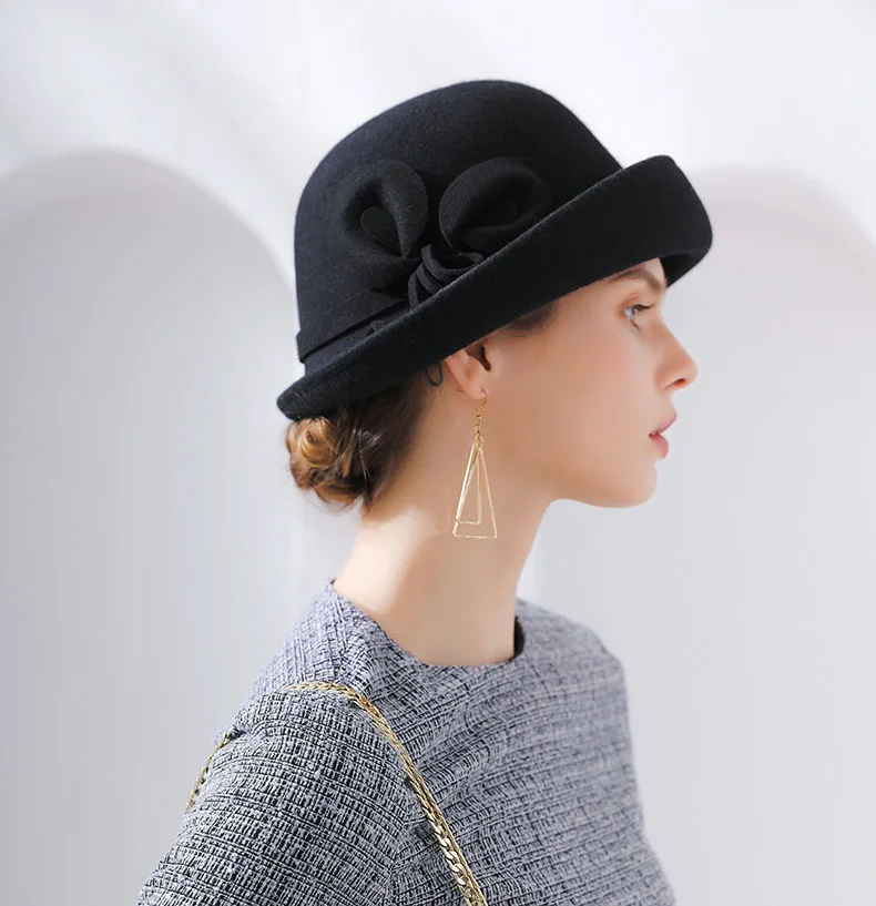 FS 2018 элегантная мягкая фетровая шляпа с широкими полями шапка для Для женщин Цветочный шерстяного войлока дамы Боулер черный Винтаж