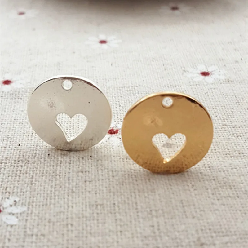 

5pcs/lot Silver Plated Golden Charm Round Charm Hollow Hearts Charms Pendants For Necklace Bracelet 17mm Jewelry Accessories