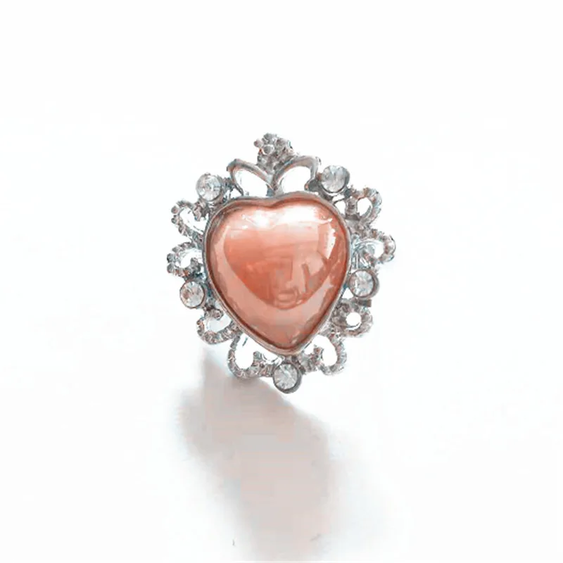 

Top Quality Silver-color Metal Flower Resin Crystal Heart Brooch For Women Girls Badge On A Backpack Enamel Pin Fashion Jewelry