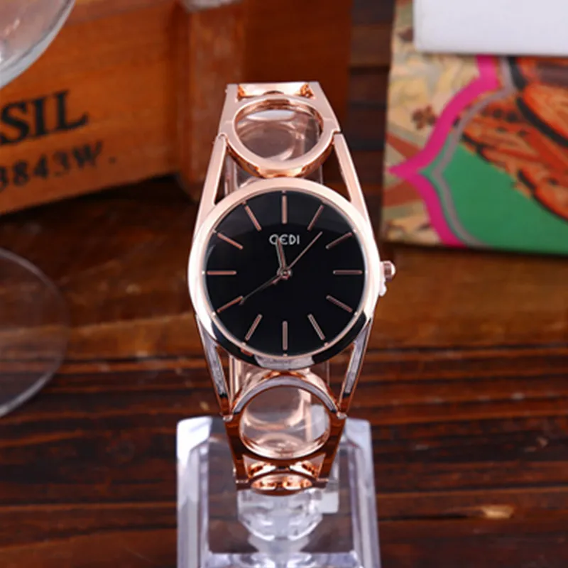 

Casual Women Fashion Gold Silver Quartz Watch Ladies Dress Watches Alloy Case Chronograph Women's Watch Luxury
