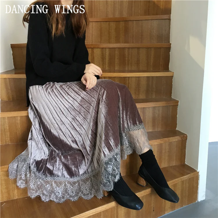 

Vintage Gold Velvet Casual Pleated Skirts Stiching Lace Large Swing Long High Waist Women Skirt