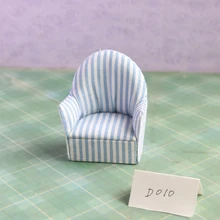 1:12 миниатюрная кукольная мебель для кукол миниатюрный Полосатый синий диван для кукольного домика декор мебель для babi 1 шт